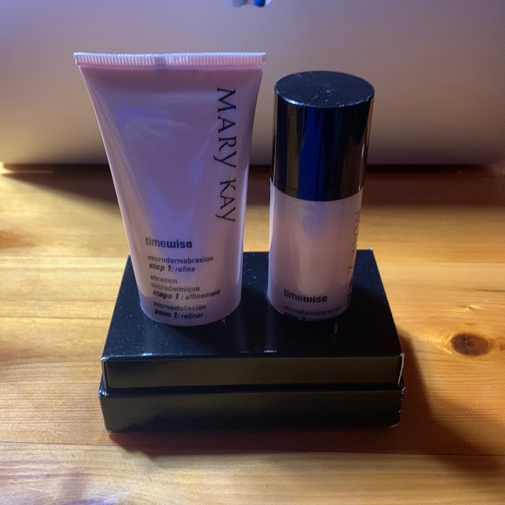Mary Kay timewise microdermabrasion set step 1 Refine & 2 Replenish